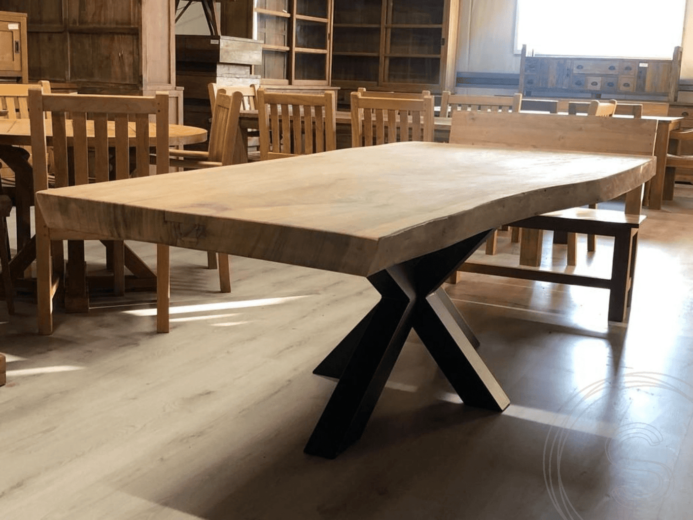 Teak Baumstammtisch Suar 2,5 Meter