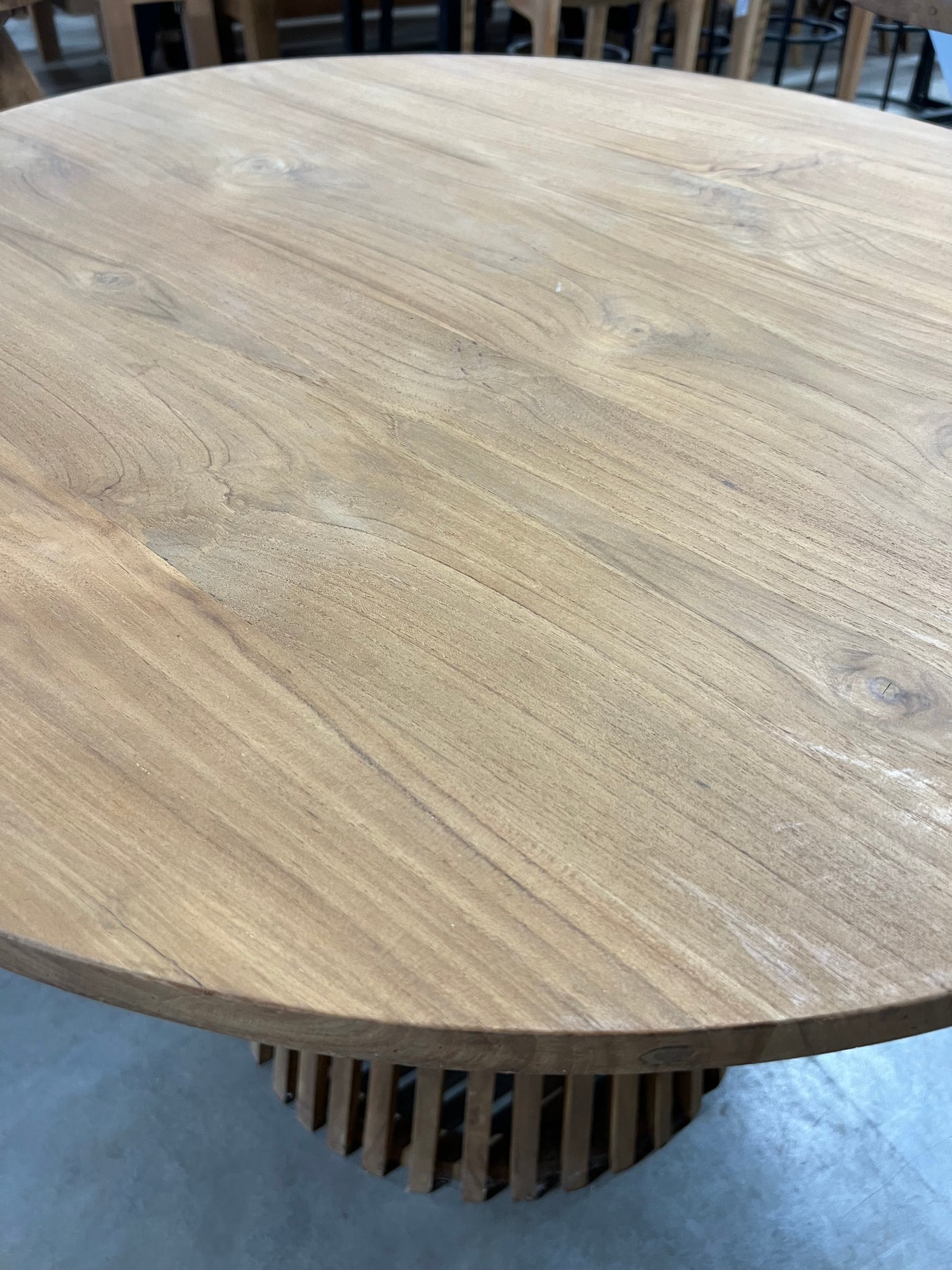 Runder Teak-Tisch - 100cm Durchmesser