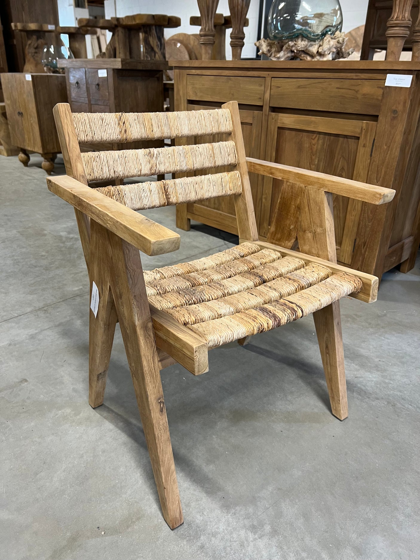 Teak A-Rahmen-Stuhl mit Armlehnen - 60x60x77cm