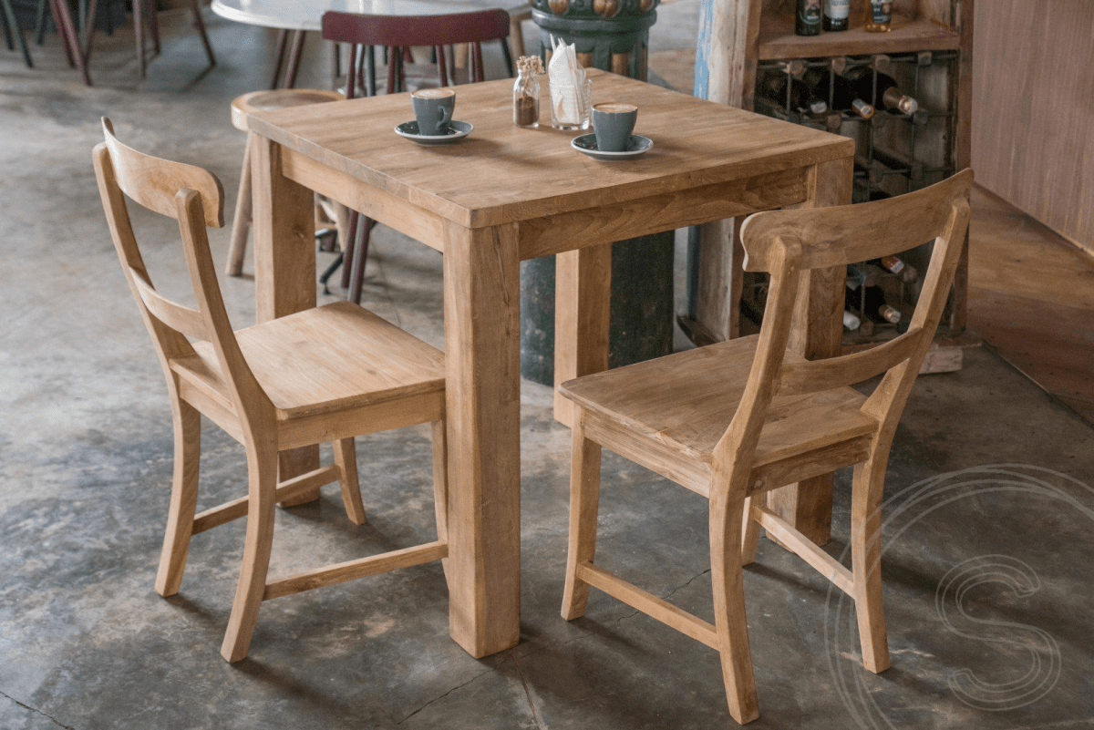 Teak Tisch 80x80 + 2 Stühle