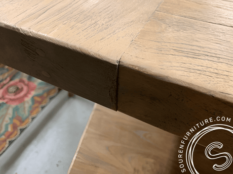 Luftfeuchtigkeit und Holzmoebel: Eine Anleitung fuer den richtigen Schutz - Souren Furniture (CH)