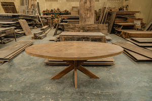 Ovaler Teak Esstisch 200×100 cm – Spiderfuß