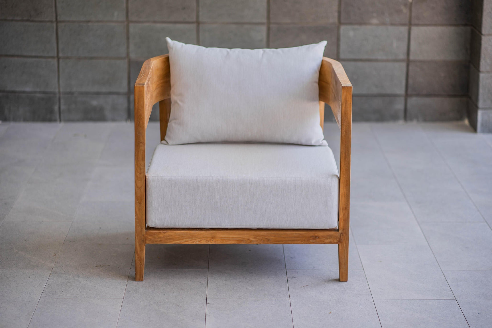 Teakholz Fauteuil Lura mit wetterfesten Kissen