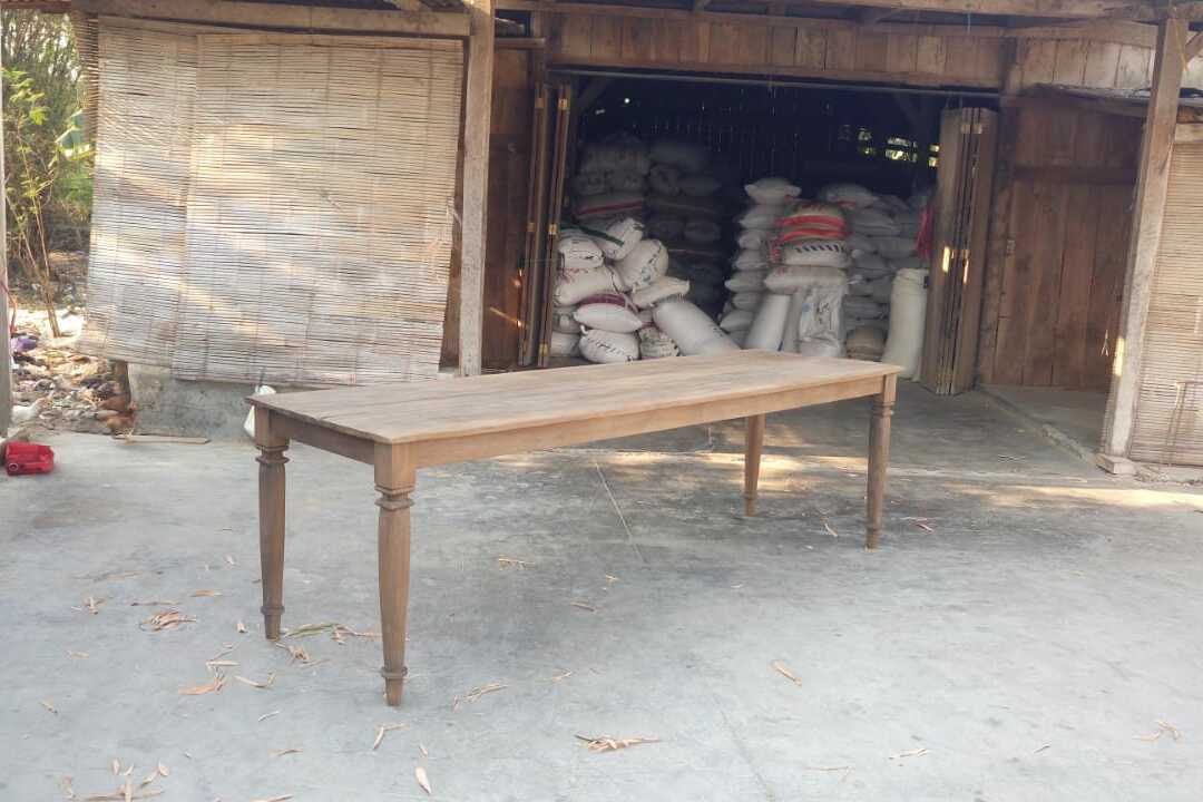 Antieke teak tafel 250 x 85 - Souren Meubels