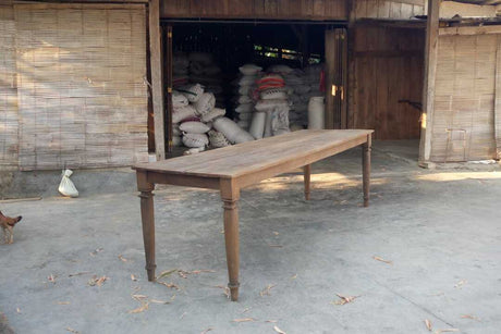 Antiker Teakholz Tisch 250 x 85 - Souren Furniture (CH)