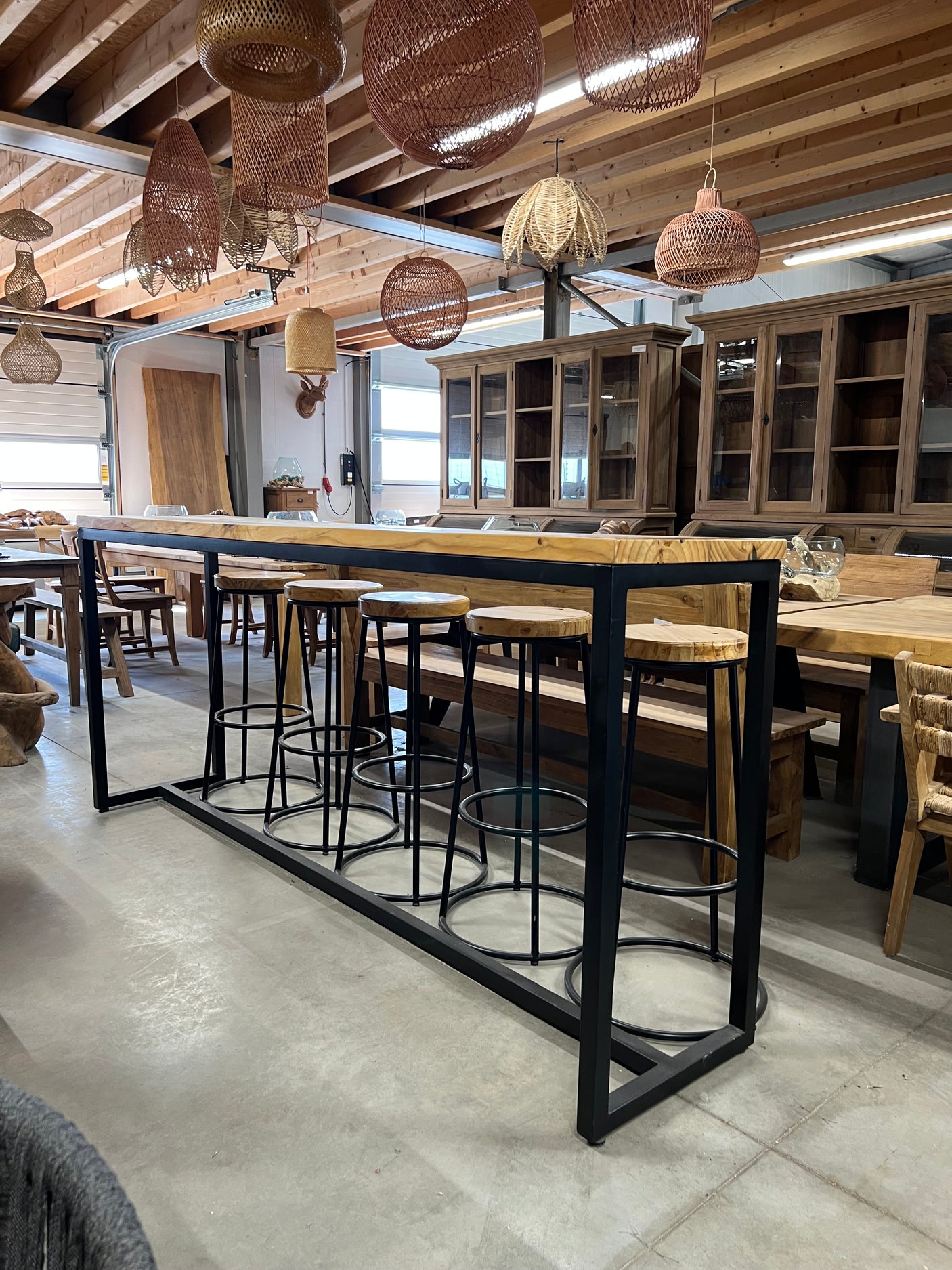 Bartisch und 5 Barhocker 240x50x105cm