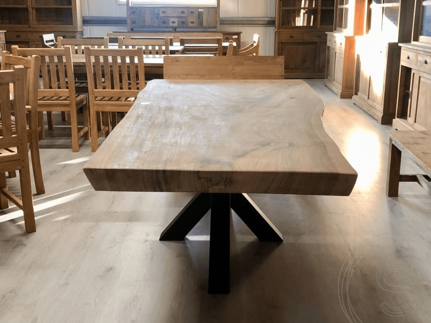 Teak Baumstammtisch Suar 2,5 Meter