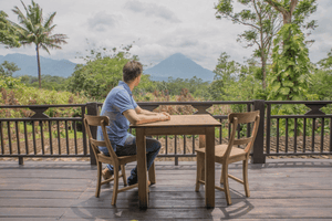 Teak Tisch 80x80 Rustikal + 2 Stühle