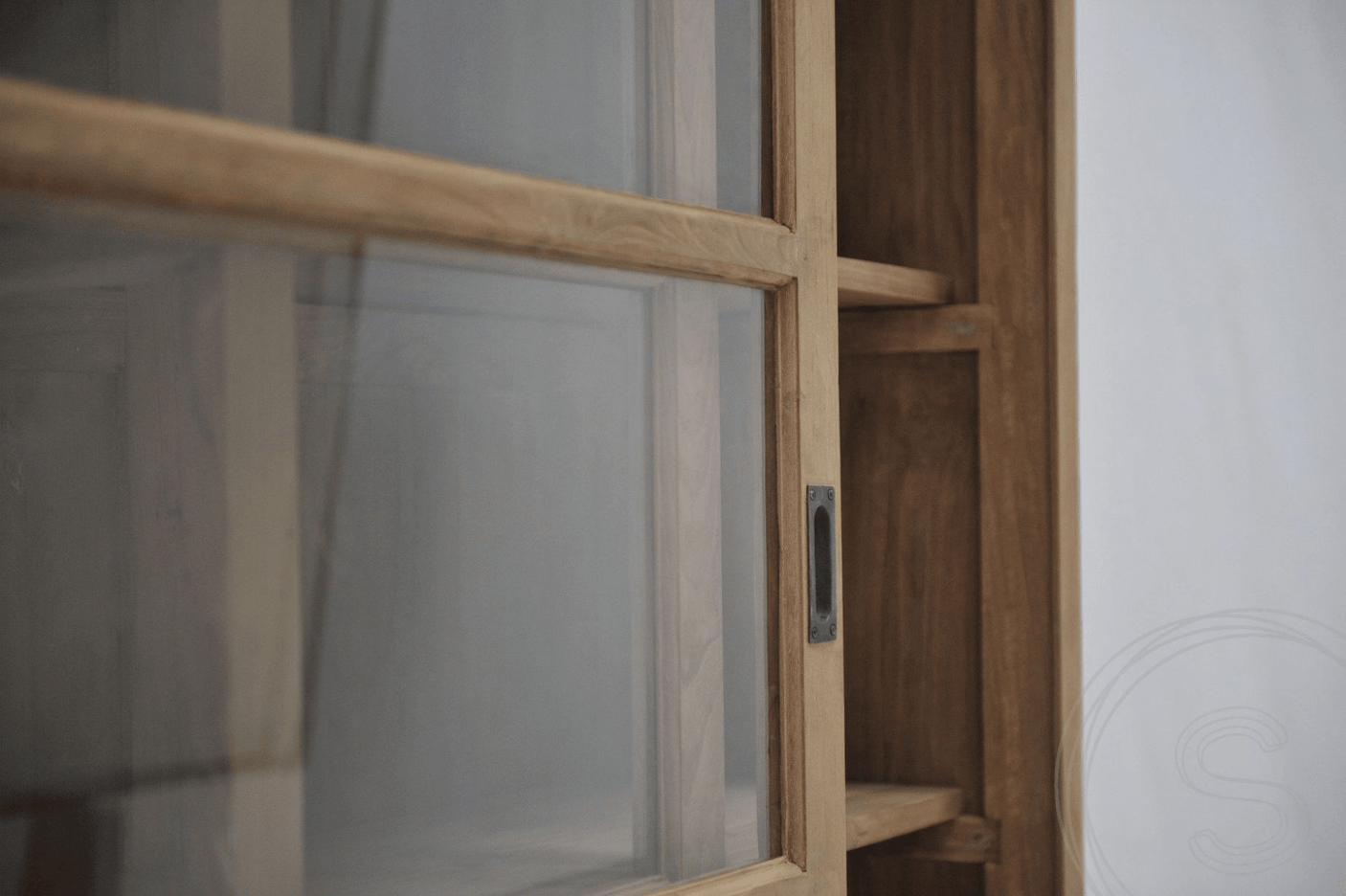 Teak vitrinekast 200cm - Souren Meubels