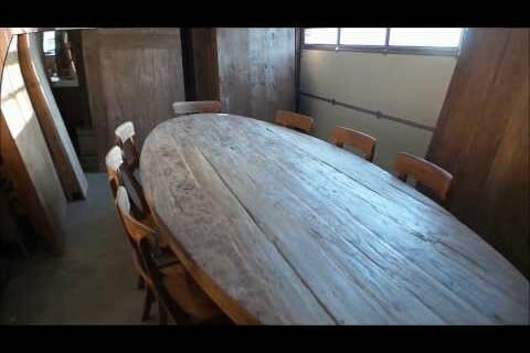 Ovaler Teakholz Tisch 240x120 cm Altholz - Souren Furniture (CH)