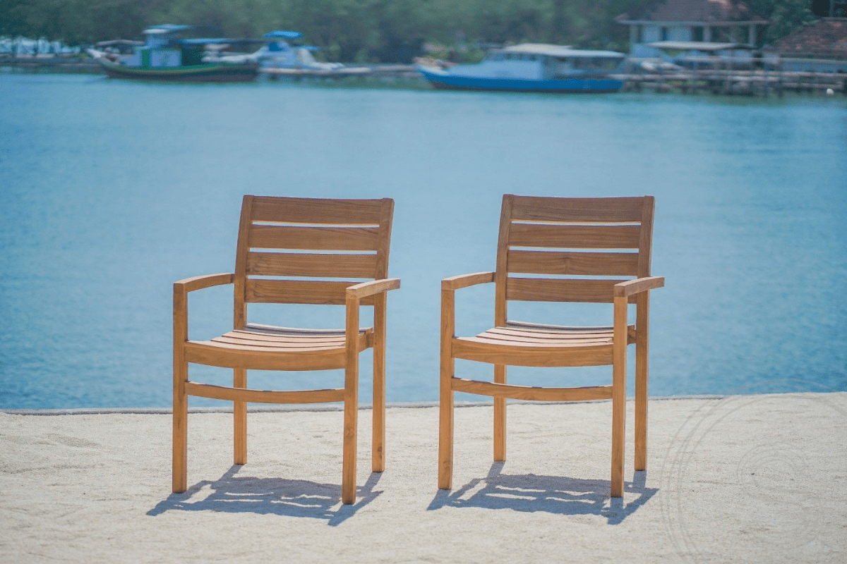 Teak Gartentisch 280 x 100 + 10 Gartenstühle Stacking
