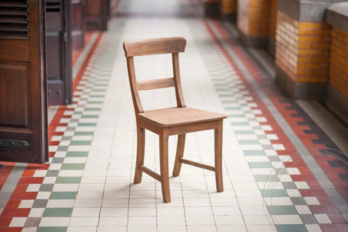 Teak Klostertisch 300x100 cm mit 8 Stühlen - Souren Furniture (CH)