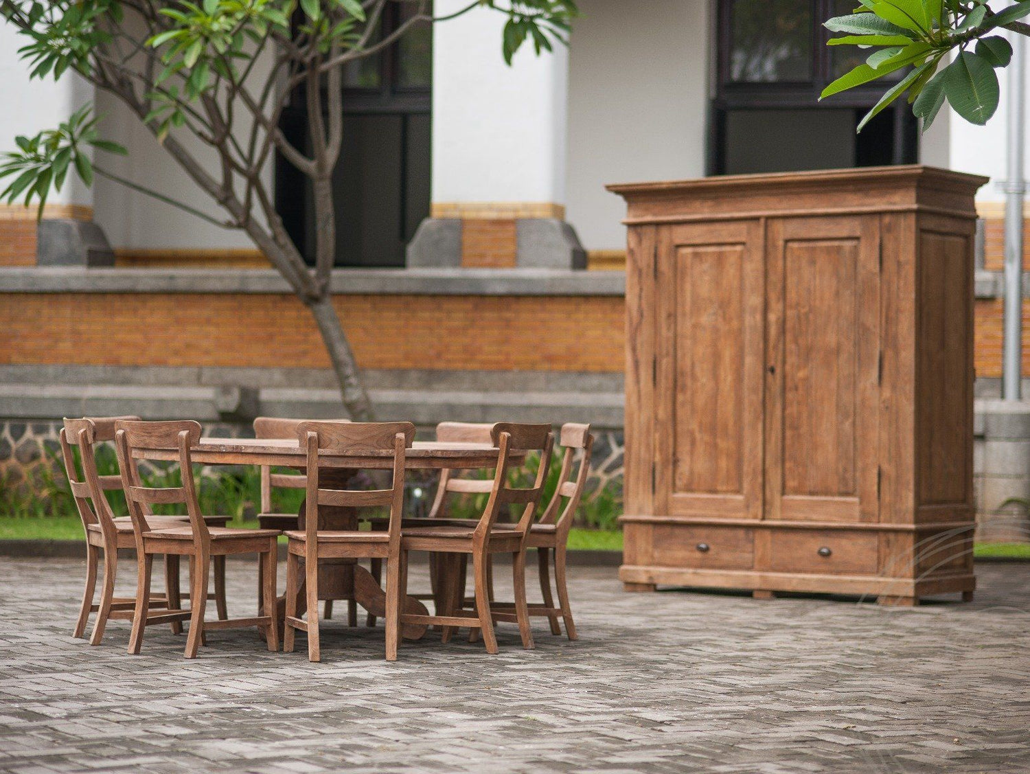 Teak Tisch rund 150cm Rustikal