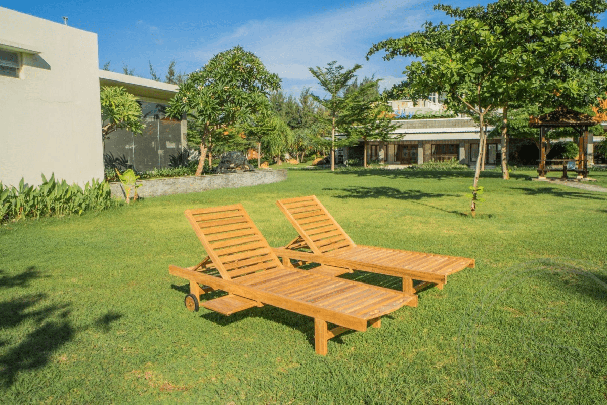 Teak Liege mit Rollen 2 x