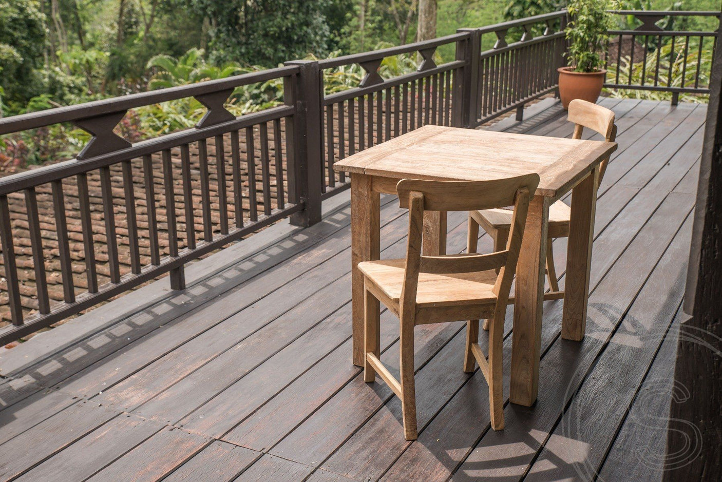 Teak Tisch 80 x 80 Rustikal