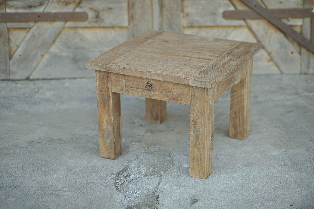 Teakholz Beistelltisch 60x60 cm Altholz - Souren Furniture (CH)