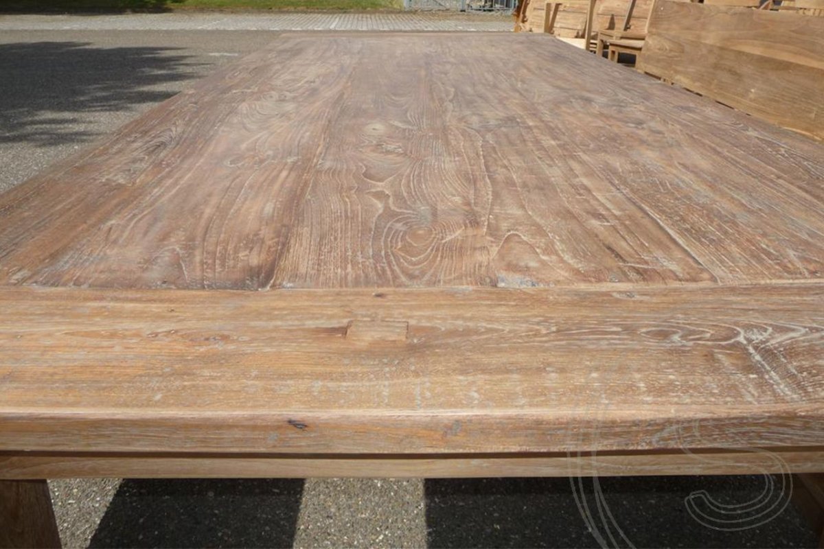 Teakholz Tisch 240 x 100 cm Altholz - Souren Furniture (CH)