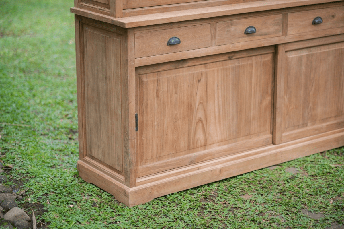 Teakholz Vitrinenschrank 200 cm - Souren Furniture (CH)